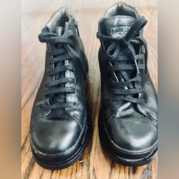 Camper leather sneakers/ankle black boot  size 39 in good condition. - Picture 2 of 6